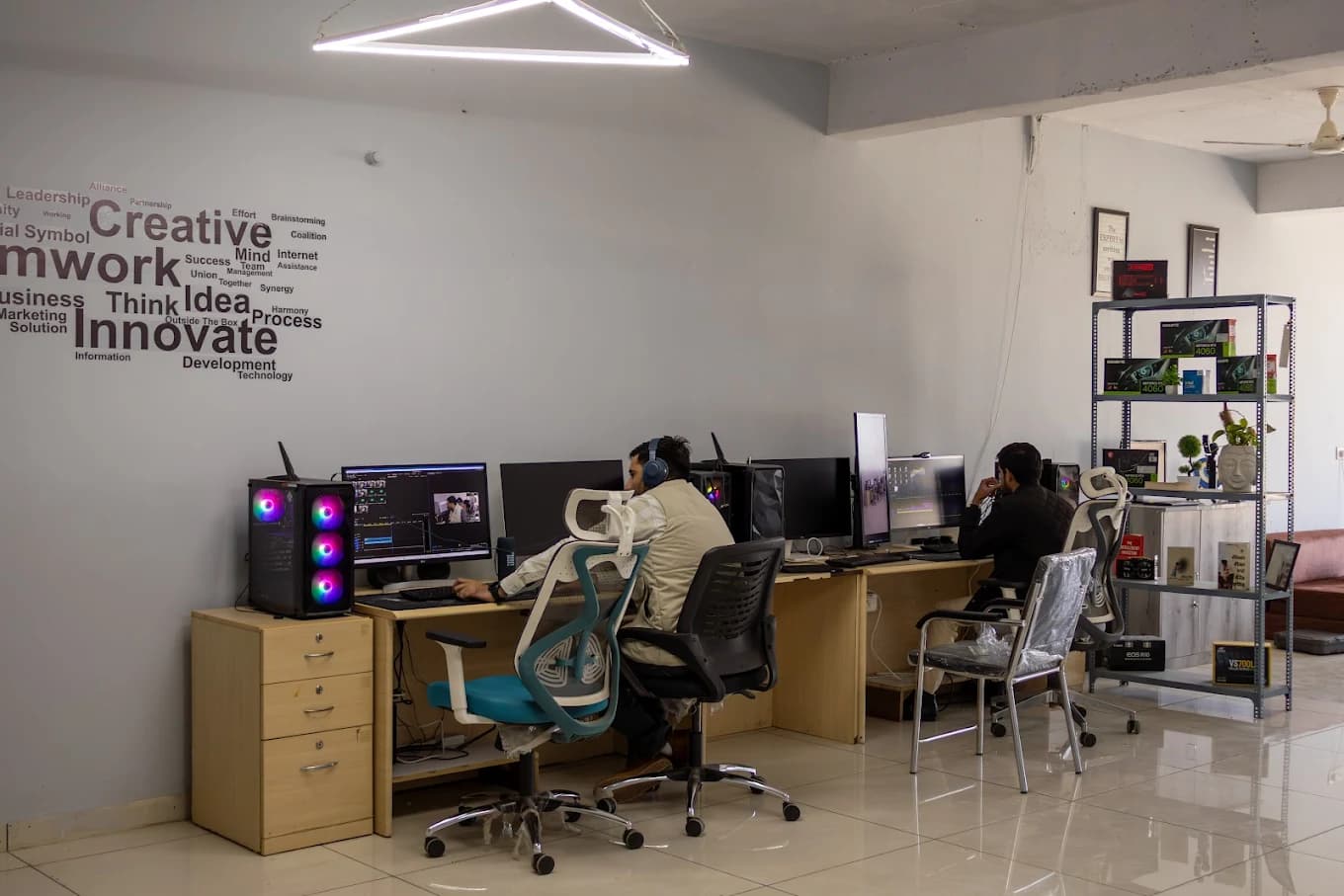 Inside the ReachOnPeak studio